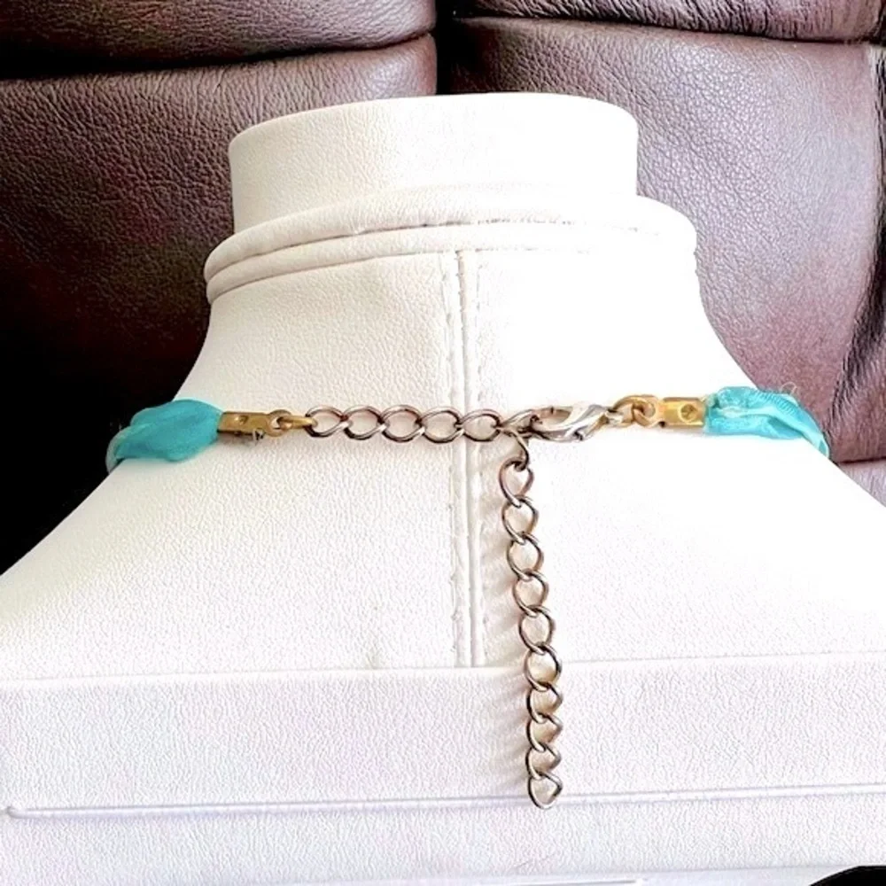 Double Turquoise Colored Chunky Beaded Necklace Large Flower Pendant Medallion - Picture 11 of 13